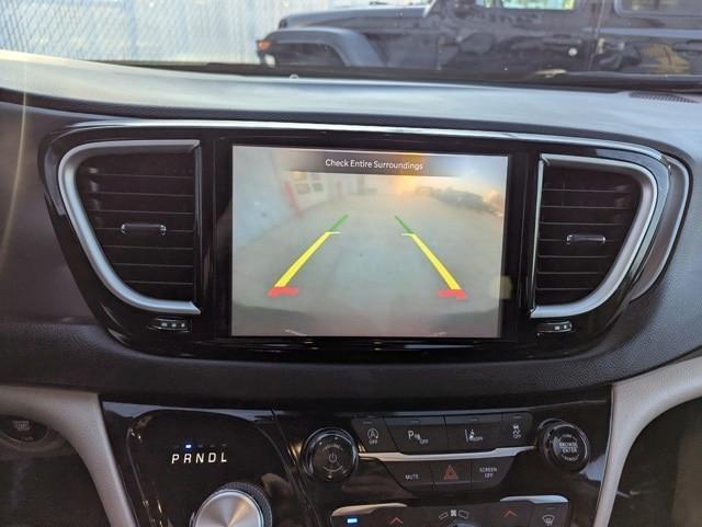 used 2022 Chrysler Pacifica car, priced at $20,912