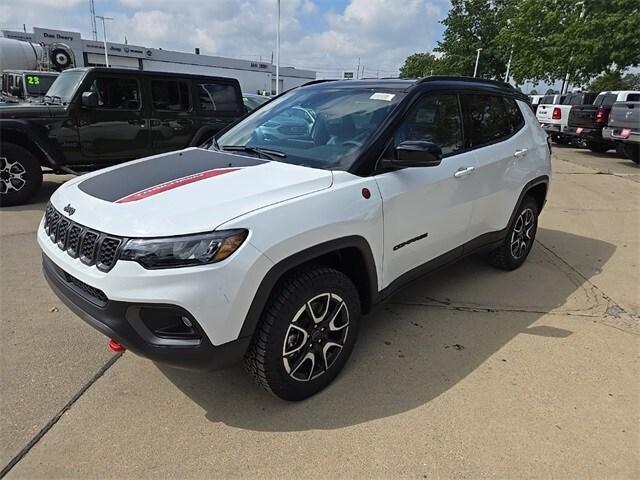 new 2025 Jeep Compass car, priced at $29,215