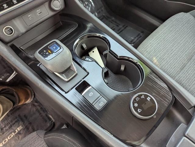 used 2022 Nissan Rogue car, priced at $19,995
