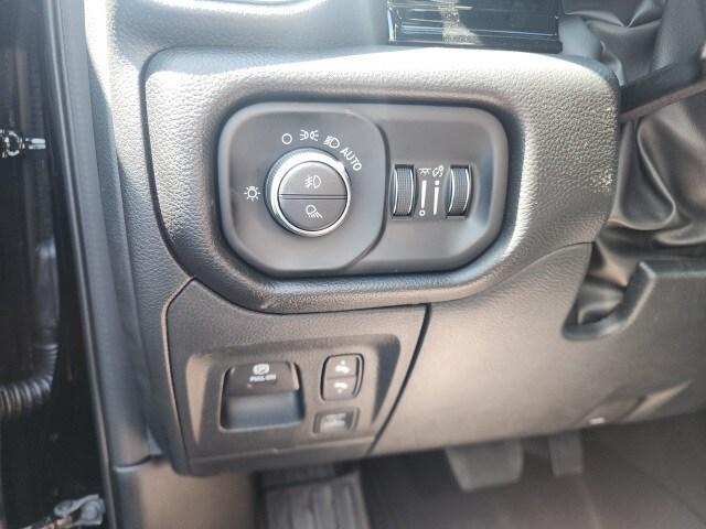new 2025 Ram 1500 car, priced at $61,516