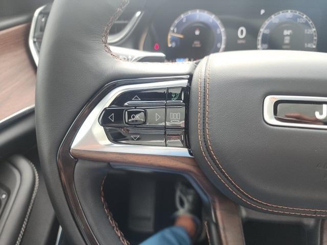 new 2025 Jeep Grand Cherokee car, priced at $56,672