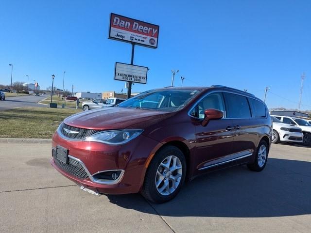 used 2020 Chrysler Pacifica car, priced at $19,488