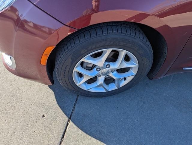 used 2020 Chrysler Pacifica car, priced at $19,488