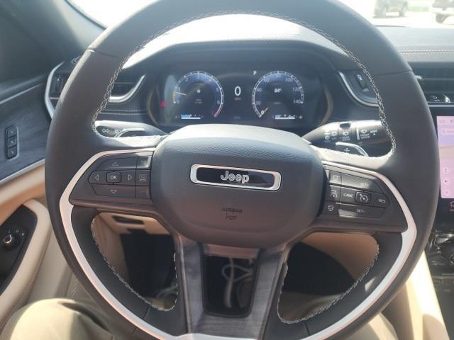 new 2025 Jeep Grand Cherokee car, priced at $50,591