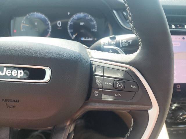 new 2025 Jeep Grand Cherokee car, priced at $50,591