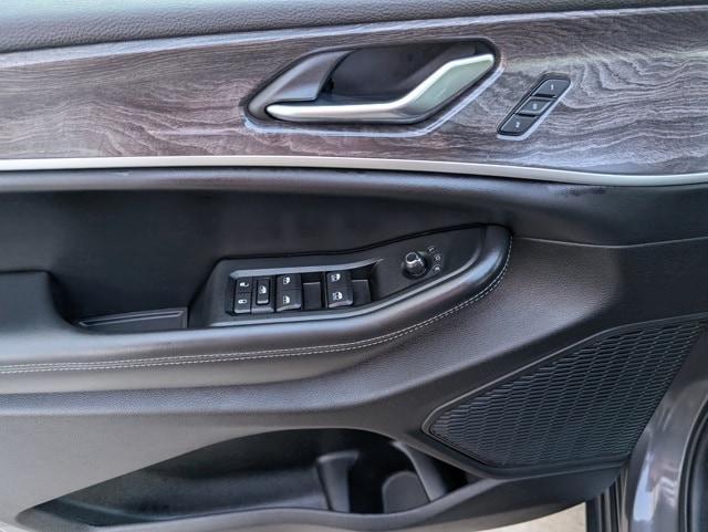 used 2024 Jeep Grand Cherokee L car, priced at $34,644