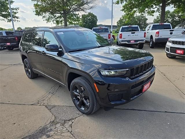 new 2024 Jeep Grand Cherokee L car, priced at $40,163