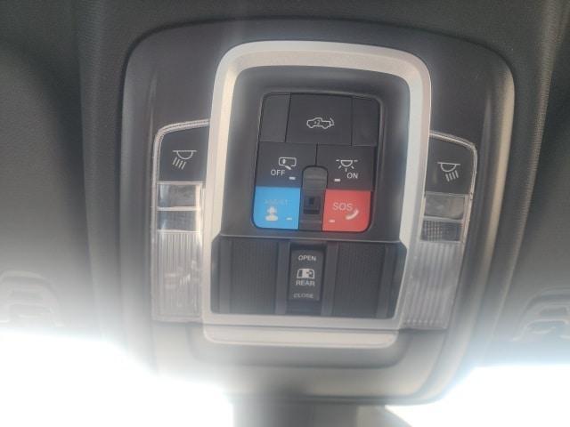 new 2025 Ram 1500 car, priced at $47,427