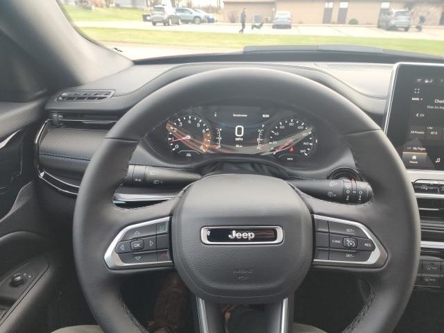 new 2025 Jeep Compass car, priced at $30,058