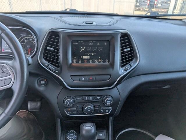used 2019 Jeep Cherokee car, priced at $18,475