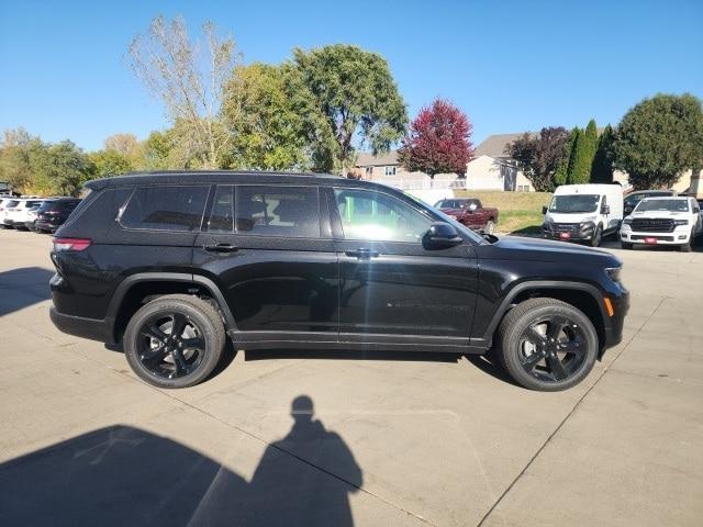 new 2025 Jeep Grand Cherokee L car, priced at $42,857