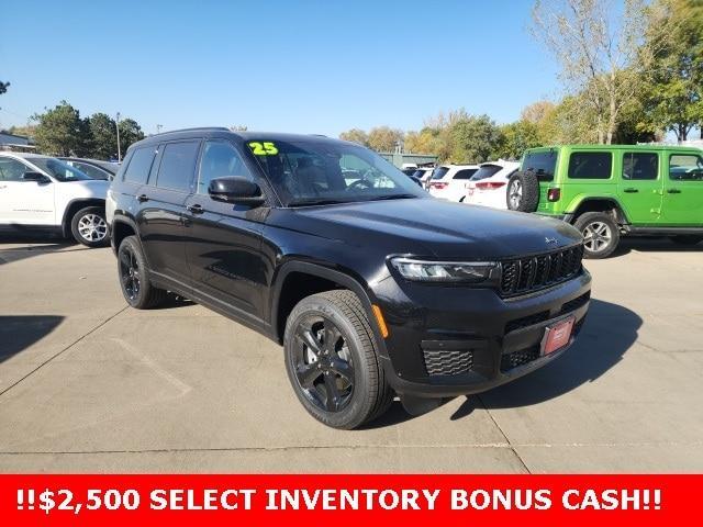 new 2025 Jeep Grand Cherokee L car, priced at $39,094