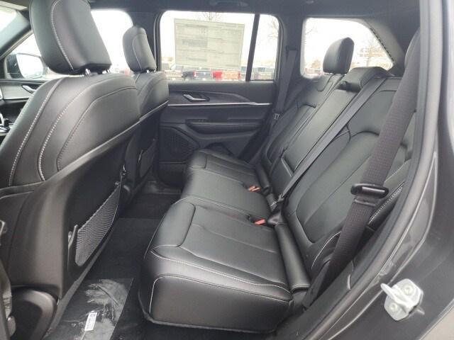 new 2025 Jeep Grand Cherokee car, priced at $44,838