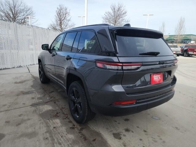 new 2025 Jeep Grand Cherokee car, priced at $46,848