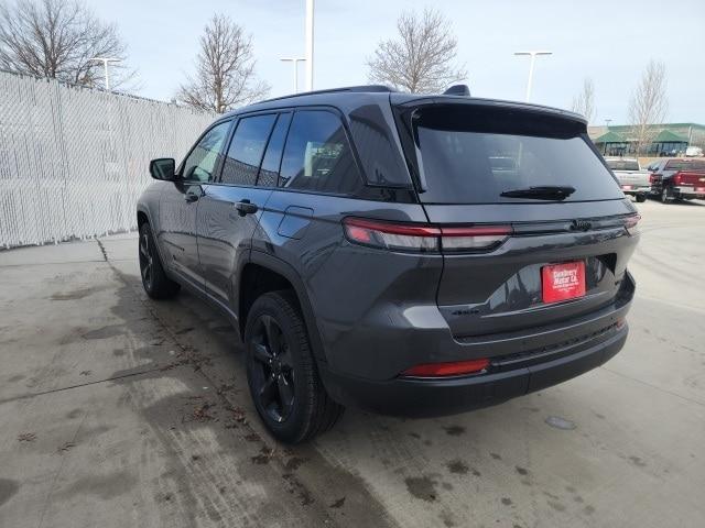 new 2025 Jeep Grand Cherokee car, priced at $46,430