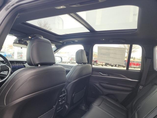 new 2025 Jeep Grand Cherokee car, priced at $46,848