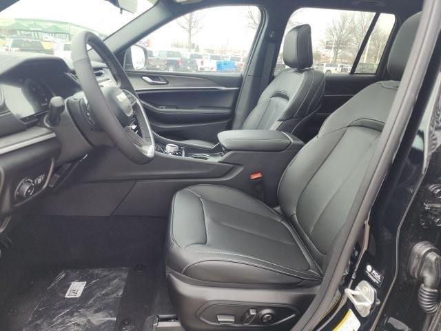 new 2025 Jeep Grand Cherokee car, priced at $46,361