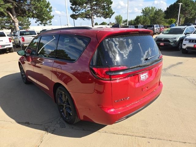 new 2024 Chrysler Pacifica car, priced at $38,993