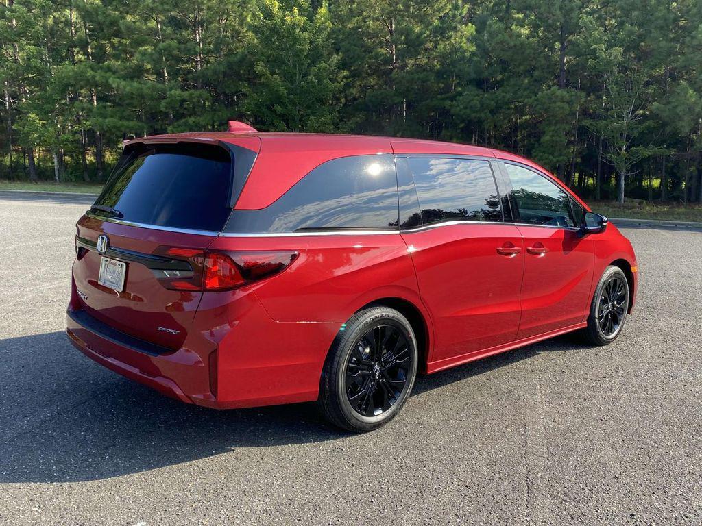 new 2025 Honda Odyssey car, priced at $43,011