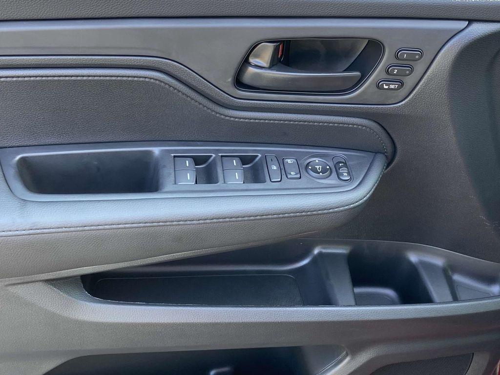 new 2025 Honda Odyssey car, priced at $43,011