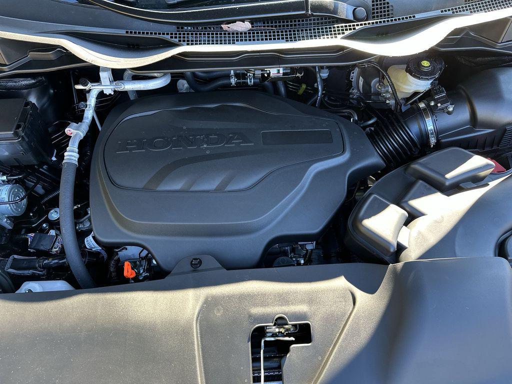 new 2026 Honda Odyssey car, priced at $43,404
