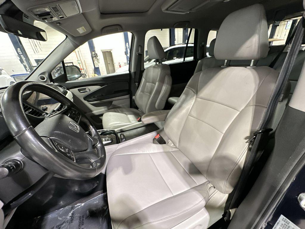 used 2021 Honda Pilot car, priced at $27,755