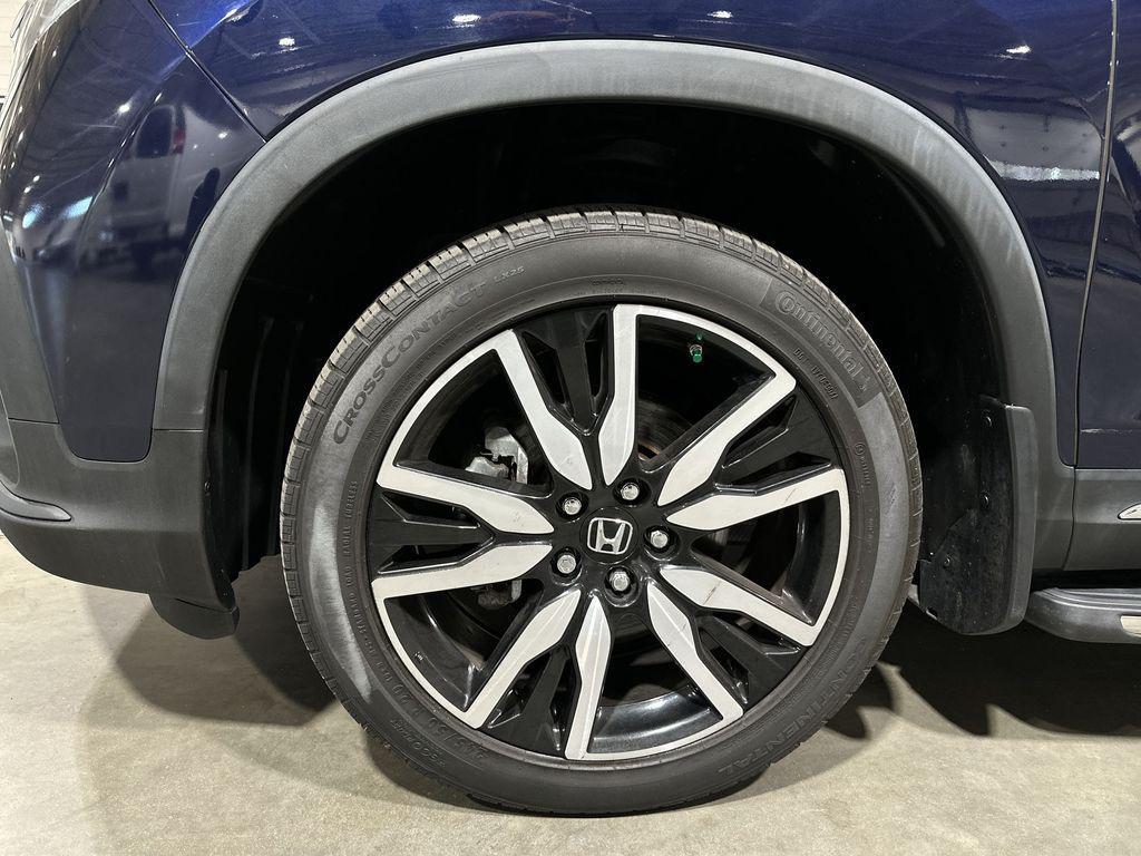 used 2021 Honda Pilot car, priced at $27,755