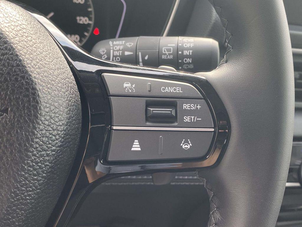 new 2025 Honda Pilot car, priced at $43,673