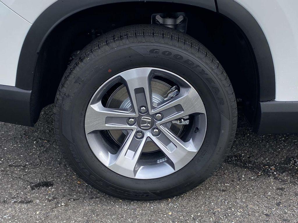 new 2025 Honda Pilot car, priced at $43,673