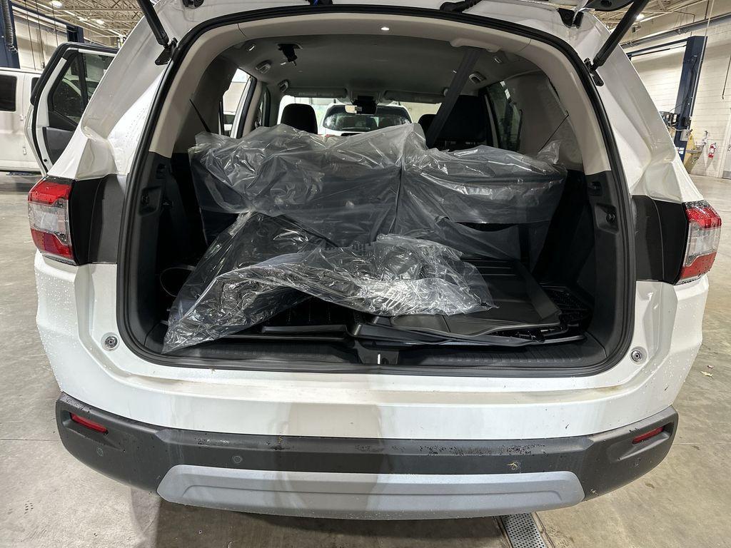 new 2025 Honda Pilot car, priced at $47,240