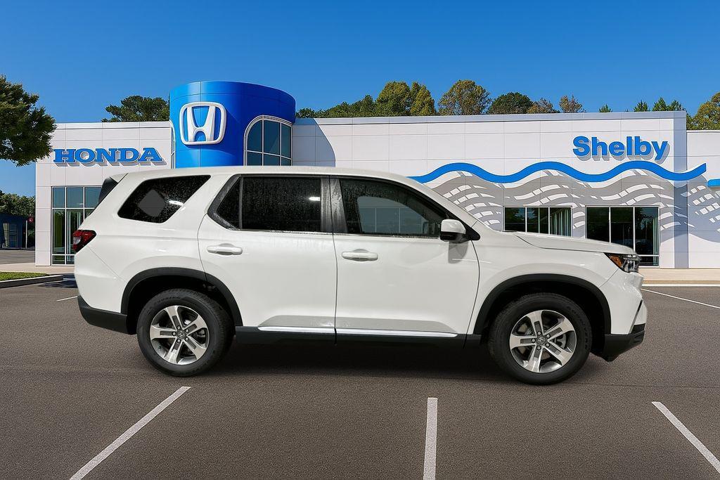 new 2025 Honda Pilot car, priced at $47,240