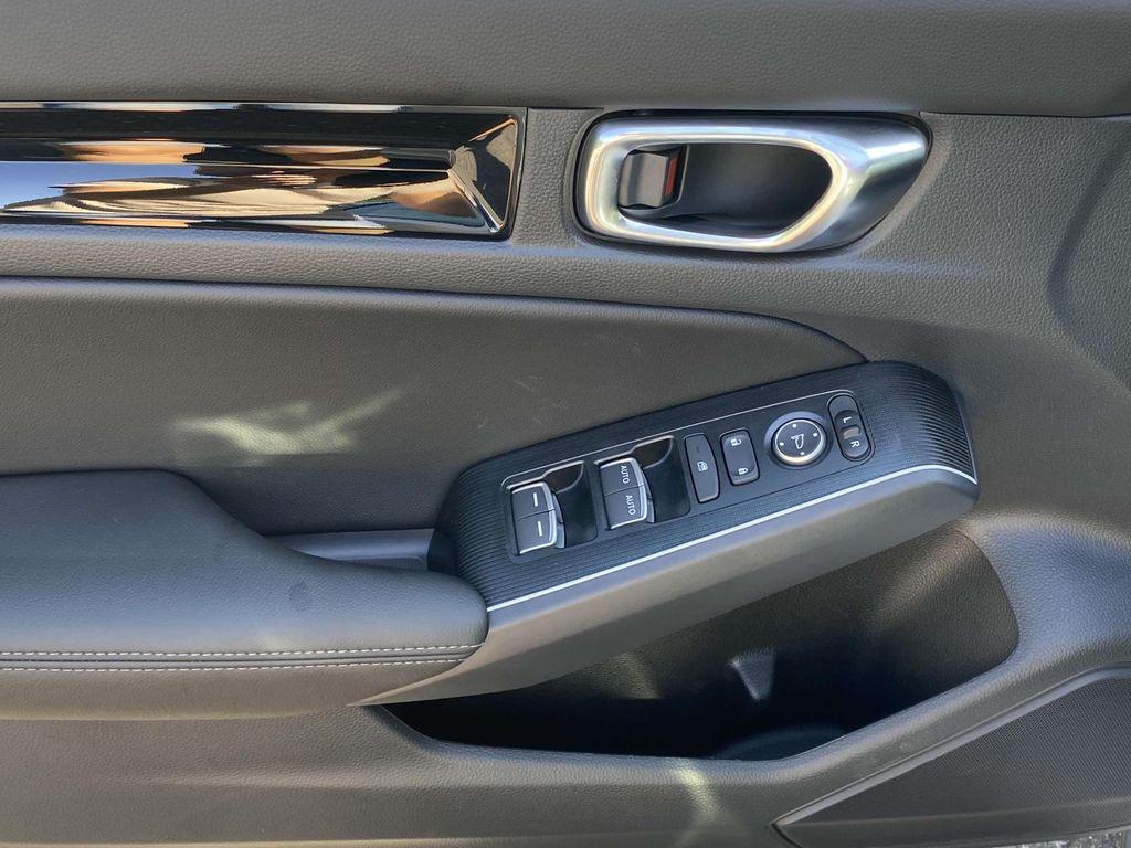 new 2025 Honda Civic Hybrid car, priced at $33,017