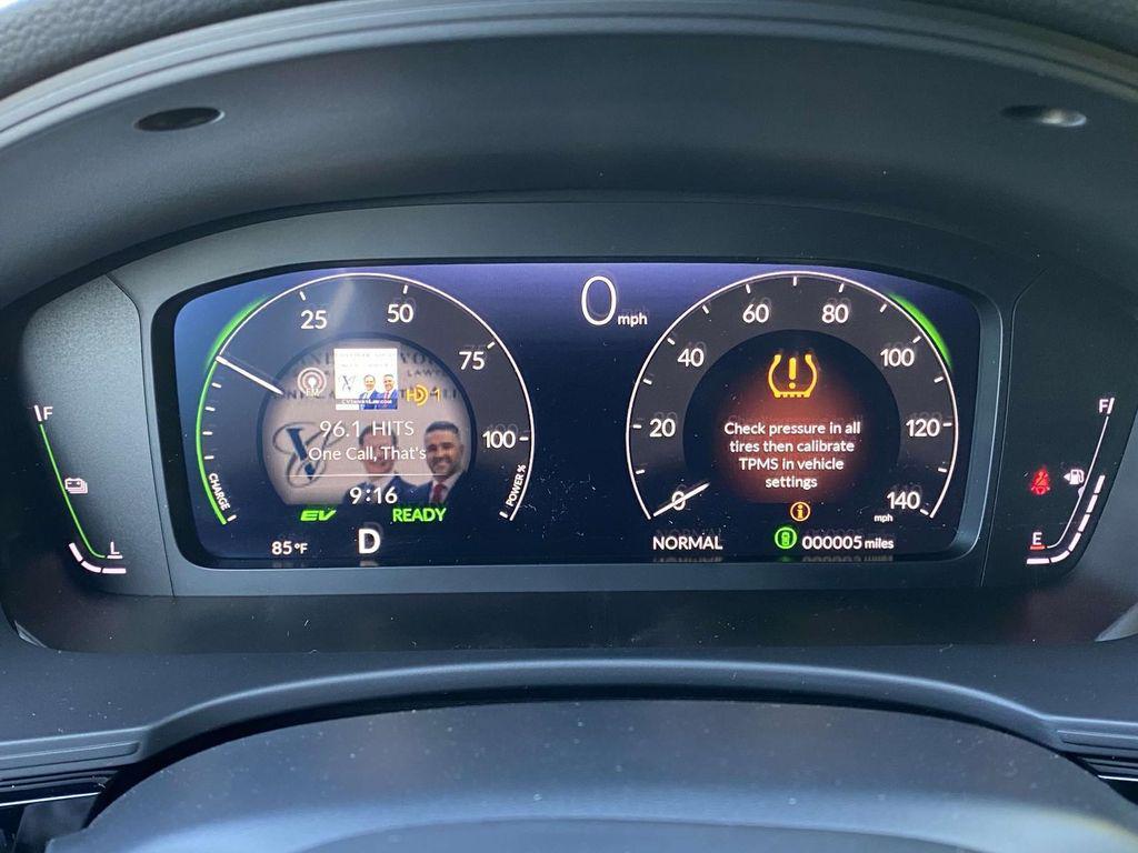 new 2025 Honda Civic Hybrid car, priced at $33,017