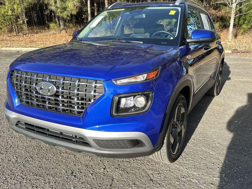 used 2024 Hyundai Venue car
