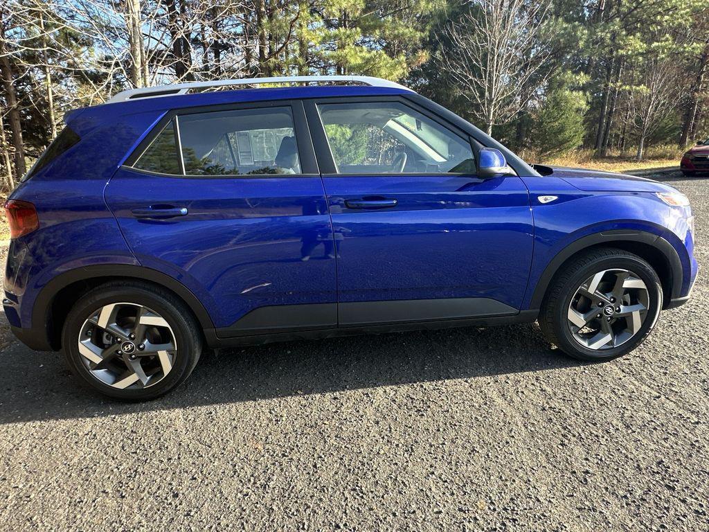 used 2024 Hyundai Venue car