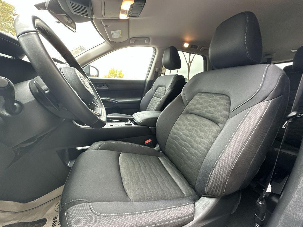 used 2025 Nissan Pathfinder car, priced at $31,400
