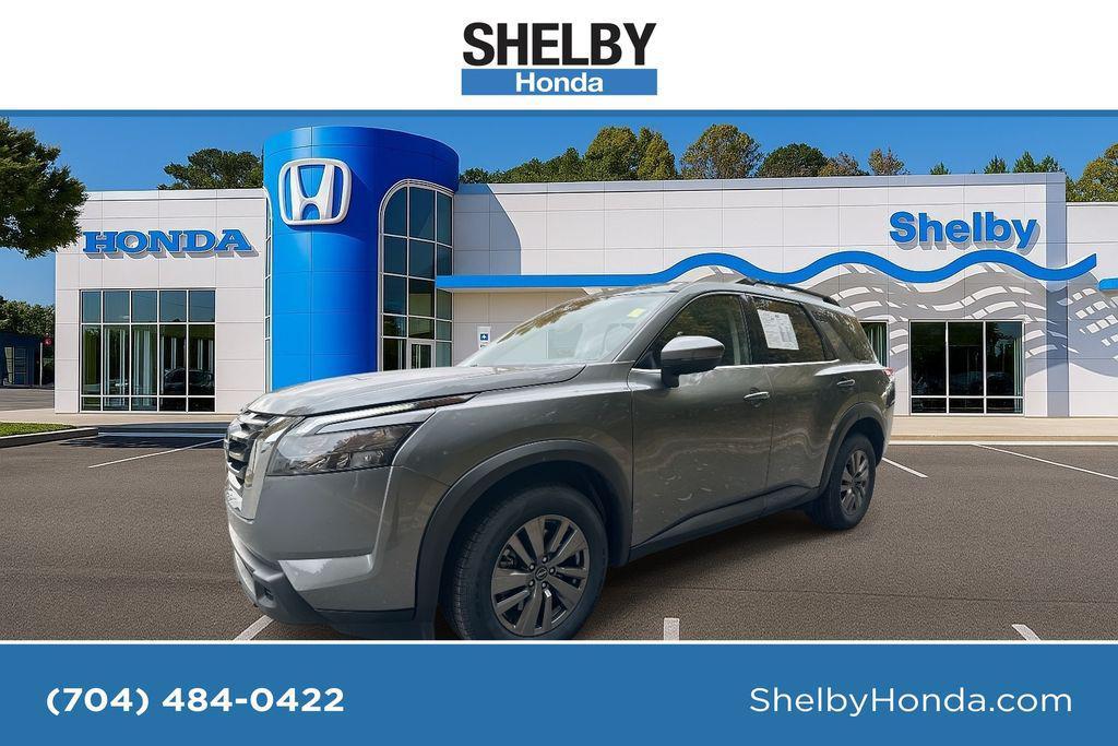 used 2025 Nissan Pathfinder car, priced at $31,400