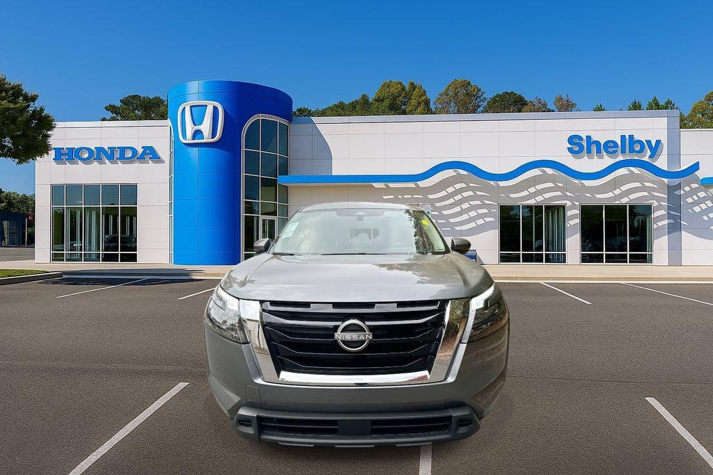 used 2025 Nissan Pathfinder car, priced at $31,400