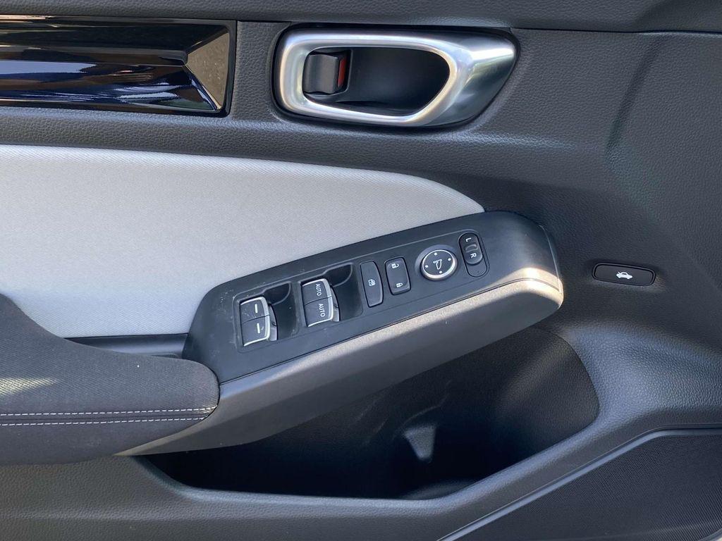 new 2025 Honda Civic Hybrid car, priced at $29,027