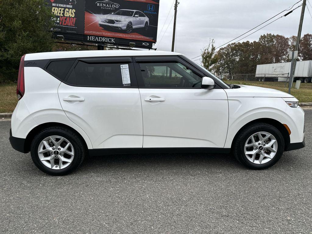 used 2022 Kia Soul car, priced at $15,379