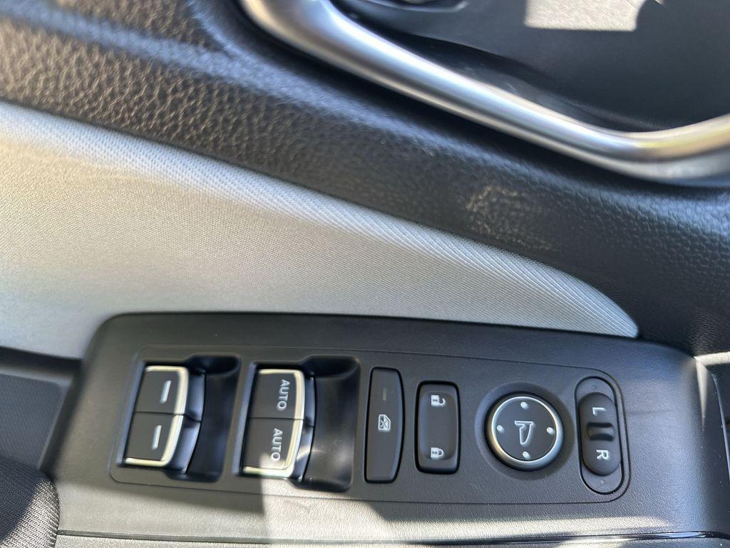 new 2025 Honda Civic Hybrid car, priced at $29,027