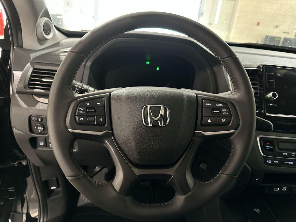 new 2025 Honda Ridgeline car, priced at $39,209