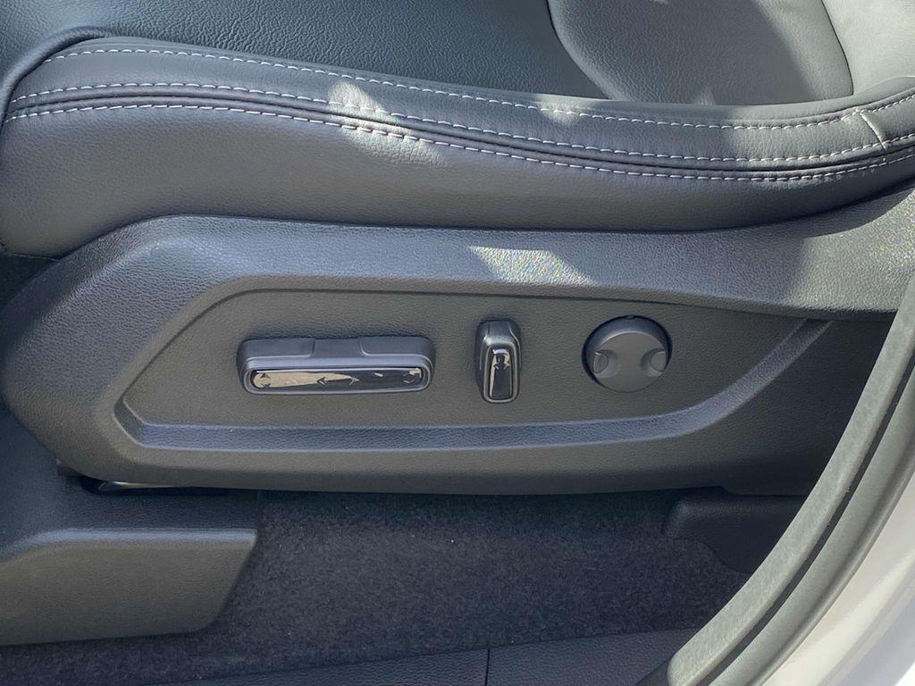 new 2025 Honda Pilot car, priced at $43,630