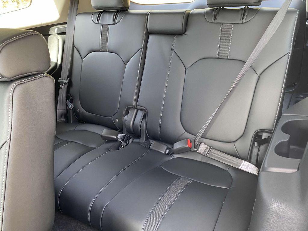 new 2025 Honda Pilot car, priced at $43,630