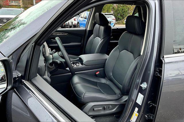new 2025 Honda Pilot car, priced at $42,797