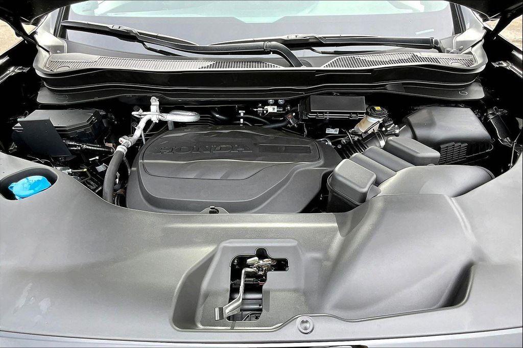 new 2025 Honda Ridgeline car, priced at $48,999
