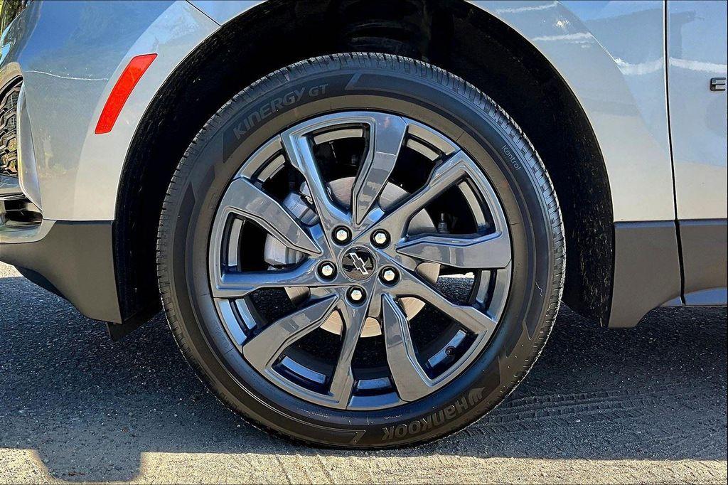 used 2024 Chevrolet Equinox car, priced at $27,977