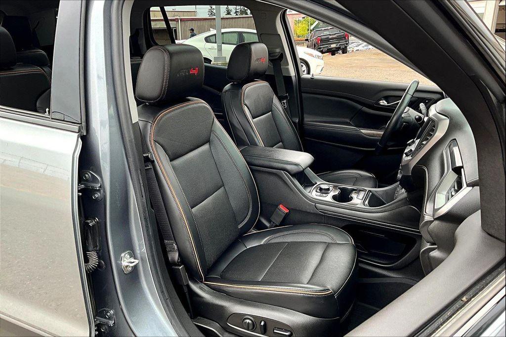used 2022 GMC Acadia car, priced at $28,977