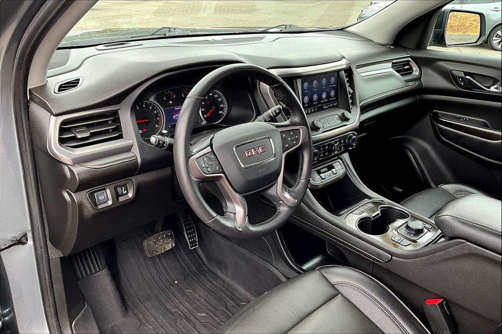 used 2022 GMC Acadia car, priced at $28,977
