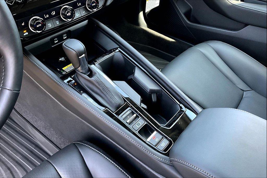 new 2025 Honda Accord Hybrid car, priced at $40,450